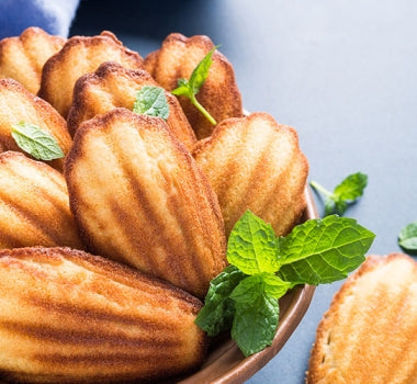OLIVE OIL CAKES WITH CHEESE AND BALSAMIC JELLY – Sarafino